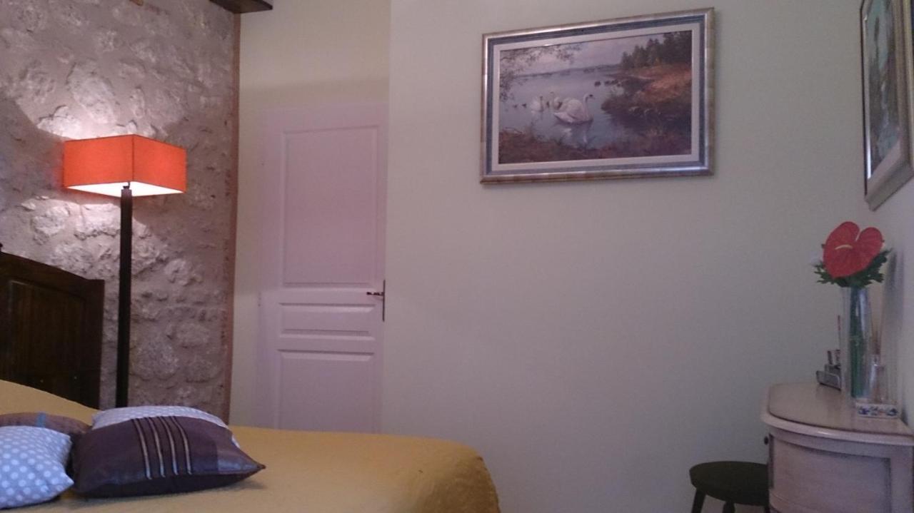Chambres Et Tables D'Hotes "Au Pres De Ma Blonde" Senouillac Dış mekan fotoğraf